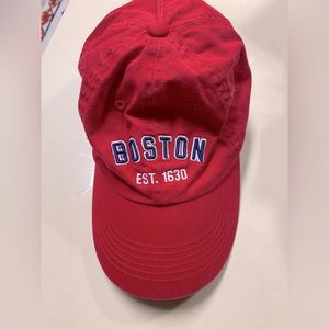 Boston baseball cap 🚗